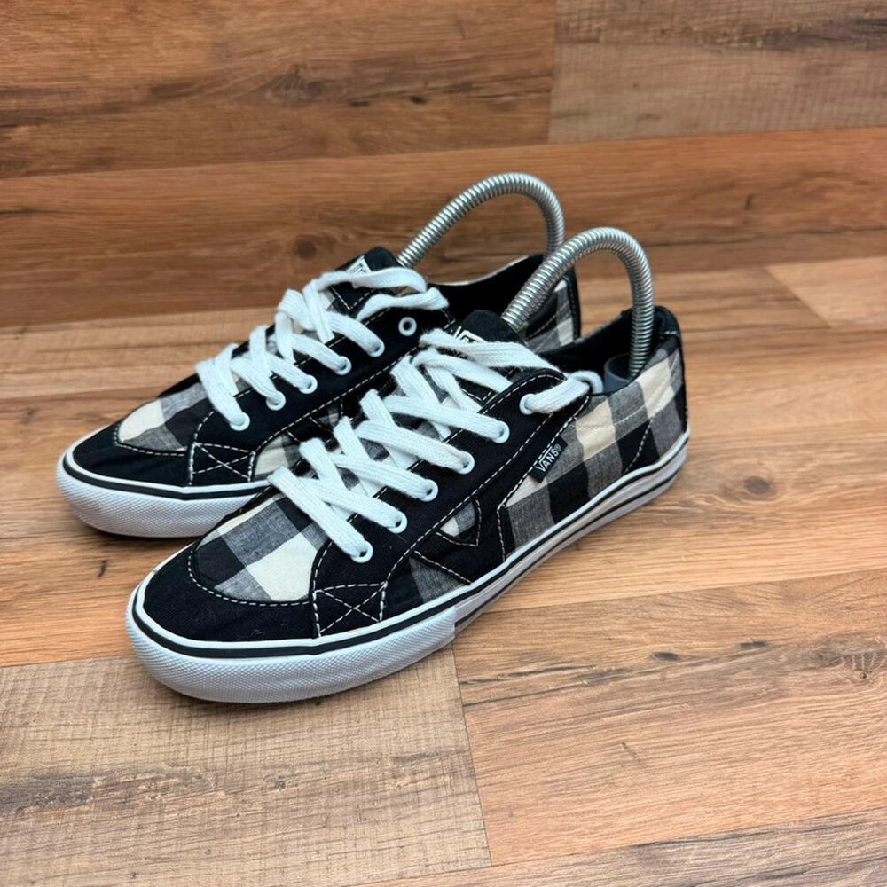 Vans Off The Wall Women’s Size 7.5 Buffalo Plaid Sneakers